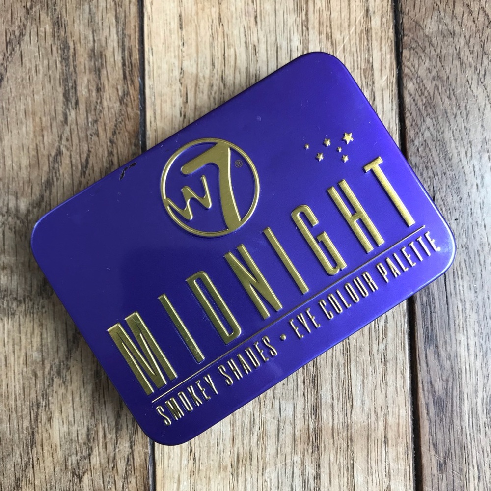 *Free*  Brand New W7 Midnight Smoky Eyeshadow Kit - Picture 3 of 8